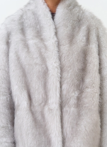 Женская шуба из эко меха фото