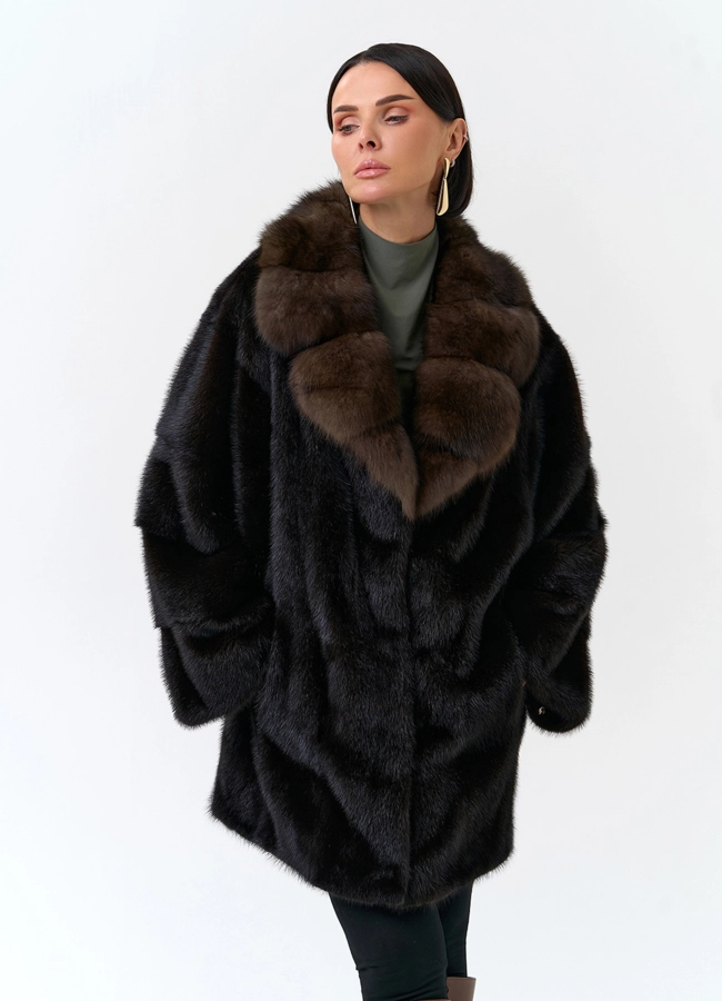 Шуба с воротником из меха куницы модель № 31197 универмаг малина