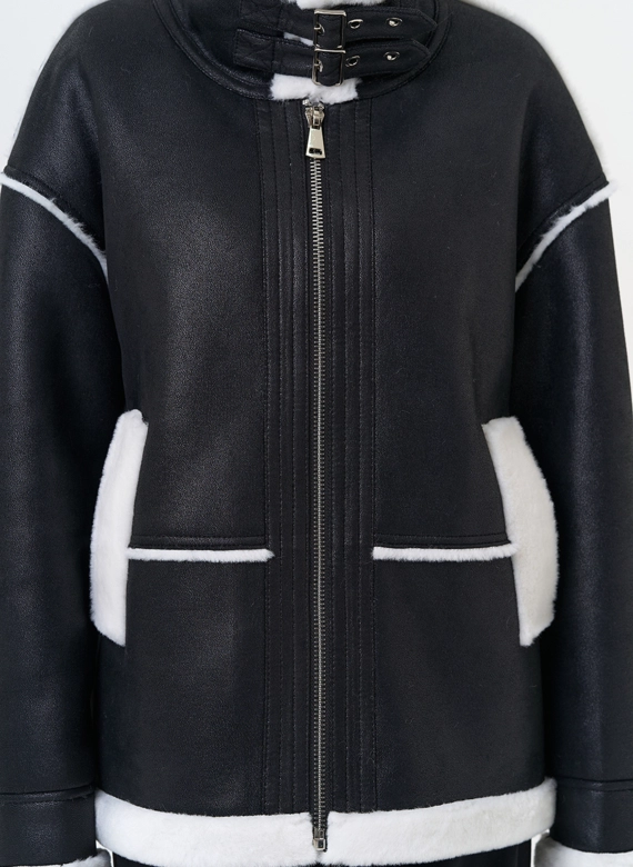 Женская дубленка из эко замши с воротником стойкой