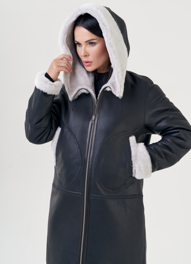 Двухсторонняя женская дубленка с капюшоном модель № 23192 универмаг малина