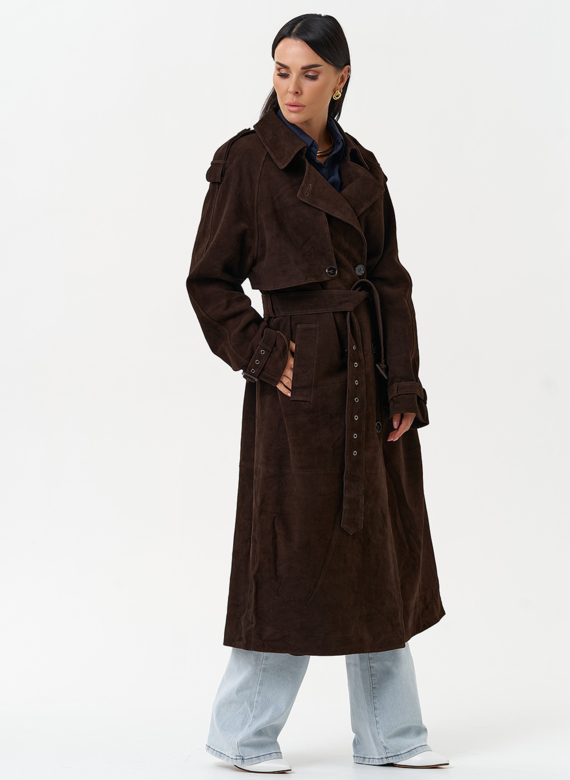 Длинный плащ из натуральной замши коричневого цвета