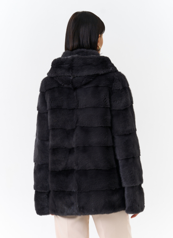 Куртка из меха норки с капюшоном