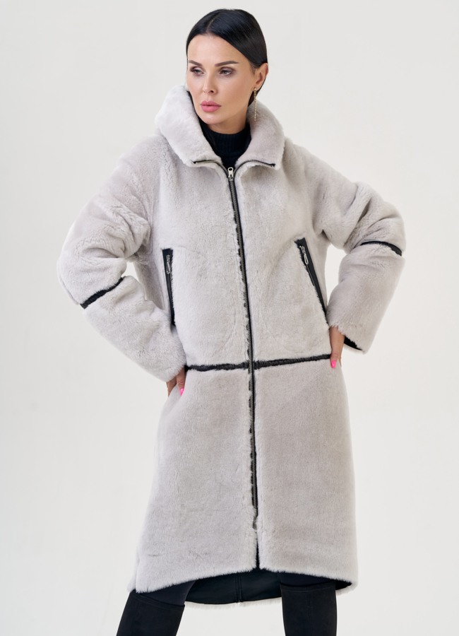 Двухсторонняя женская дубленка с капюшоном модель № 23192 универмаг малина