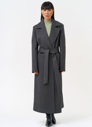 Женское пальто с английским воротником