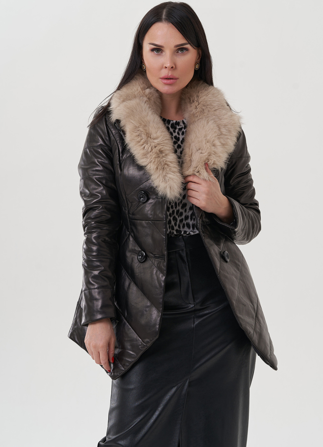 Кожаная куртка на пуговицах с английским воротником, отделка песец модель № 17811 универмаг малина