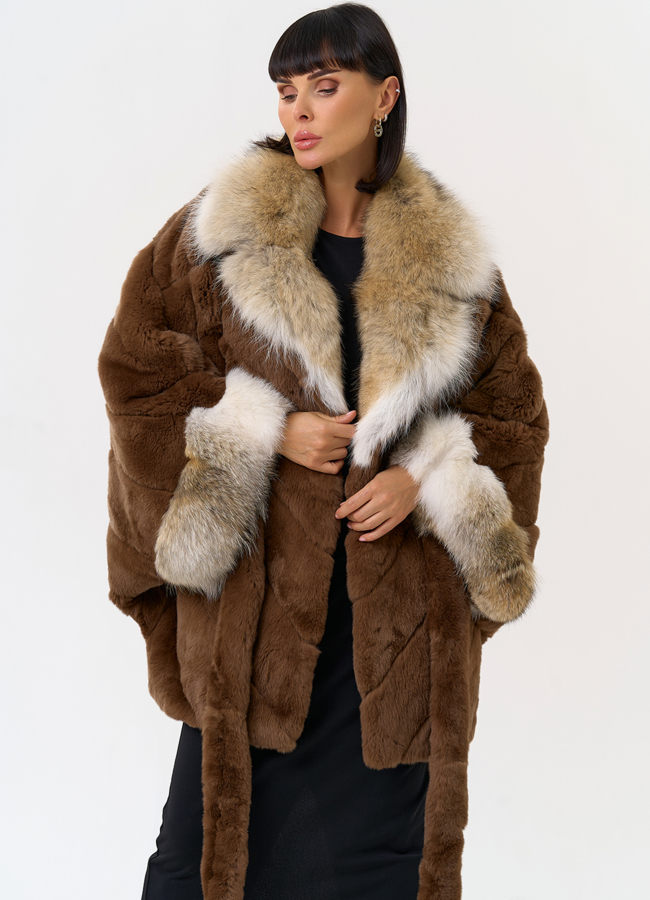 Шуба из кролика с отделкой из меха койота модель № 31680 меха малина